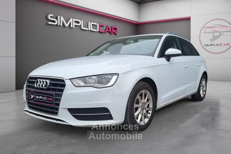 Audi A3 Sportback 1.6 TDI 105 Ambiente - <small></small> 10.990 € <small>TTC</small> - #2