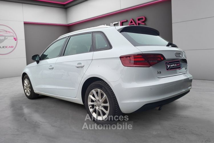 Audi A3 Sportback 1.6 TDI 105 Ambiente - <small></small> 10.990 € <small>TTC</small> - #3