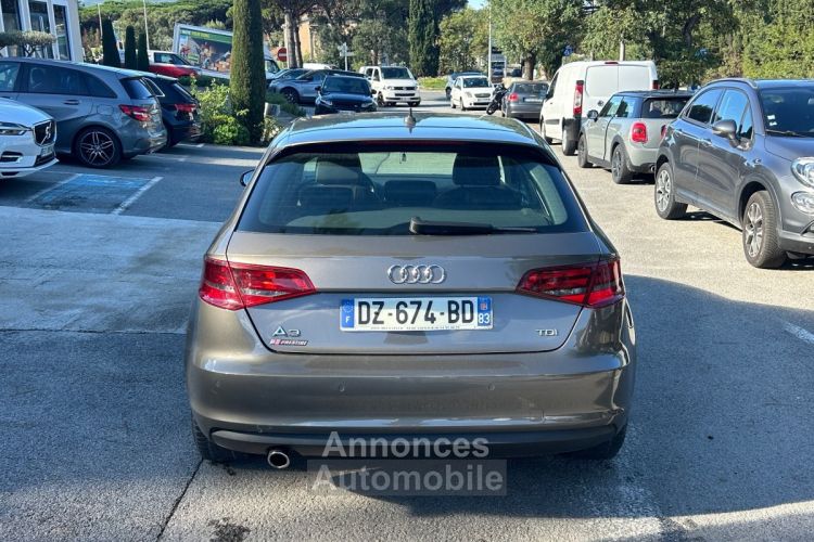 Audi A3 Sportback 1.6 TDI 110 Ambiente - <small></small> 15.990 € <small>TTC</small> - #6