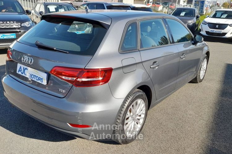 Audi A3 Sportback 1.6 TDI 116CH BUSINESS LINE S TRONIC 7 - <small></small> 17.490 € <small>TTC</small> - #9