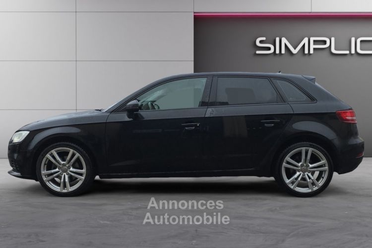 Audi A3 Sportback 1.6 TDI 116ch Design Luxe - <small></small> 13.990 € <small>TTC</small> - #9