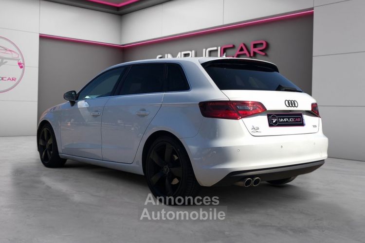 Audi A3 Sportback 2.0 TDI 150 Ambition Luxe S tronic 6 GARANTIE 12 mois TOIT OUVRANT - <small></small> 12.489 € <small>TTC</small> - #3