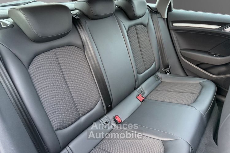 Audi A3 Sportback 2.0 TDI 150 S tronic 6 S-LINE SUIVI COMPLET* TOIT OUVRANT* VIRTUAL COCKPIT* GARANTIE 12 MOIS - <small></small> 17.490 € <small>TTC</small> - #15