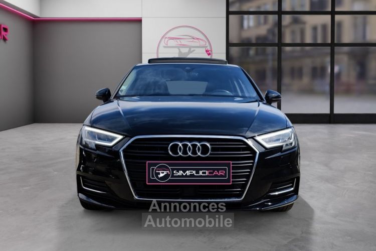 Audi A3 Sportback 35 TDI 150 S tronic DESIGN LUXE / TOIT OUVRANT / VIRTUAL COCKPIT / SIEGES ALCANTARA / Garantie 12 mois - <small></small> 22.990 € <small>TTC</small> - #4