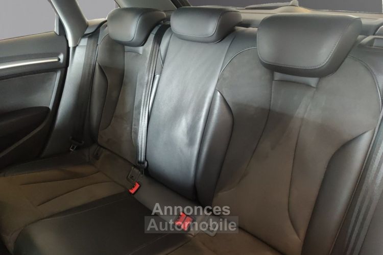 Audi A3 Sportback 35 TDI 150 S tronic DESIGN LUXE / TOIT OUVRANT / VIRTUAL COCKPIT / SIEGES ALCANTARA / Garantie 12 mois - <small></small> 22.990 € <small>TTC</small> - #14