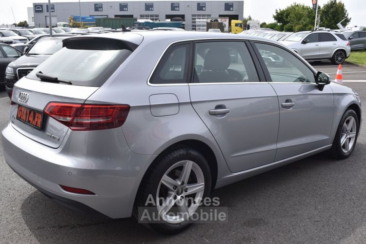 Audi A3 Sportback 35 TFSI 150CH COD BUSINESS LINE S TRONIC 7 EURO6D-T - <small></small> 19.890 € <small>TTC</small> - #2