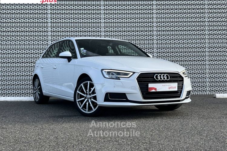 Audi A3 Sportback 35 TFSI CoD 150 S tronic 7 Design Luxe - <small></small> 23.900 € <small>TTC</small> - #2