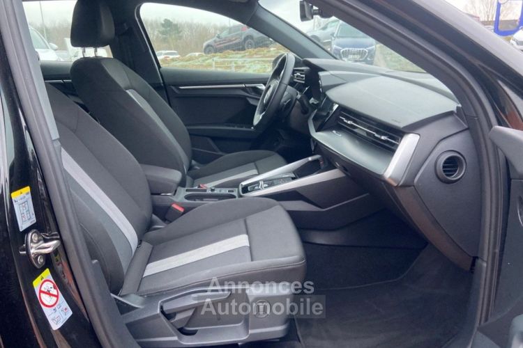 Audi A3 Sportback 40 TFSIE 204 BUSINESS LINE TRONIC Caméra - <small></small> 28.990 € <small>TTC</small> - #7