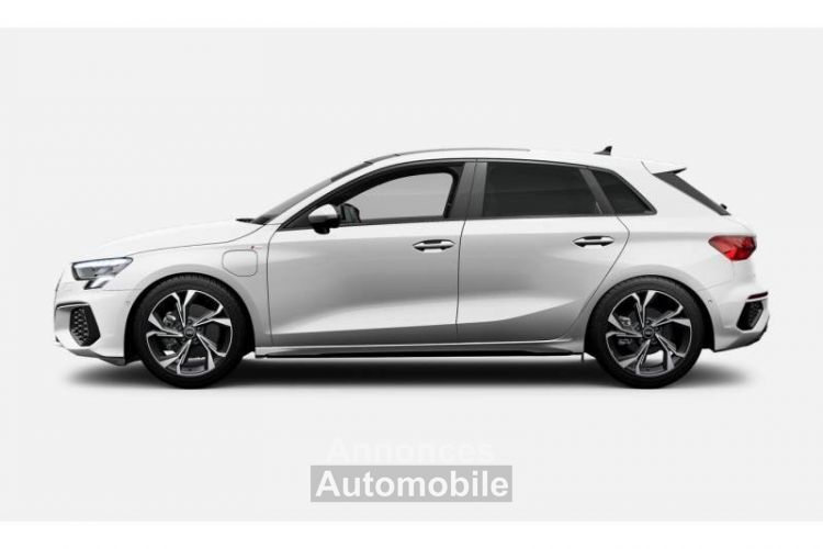 Audi A3 Sportback 40 TFSIe 204 S tronic 6 S line - <small></small> 46.575 € <small>TTC</small> - #2