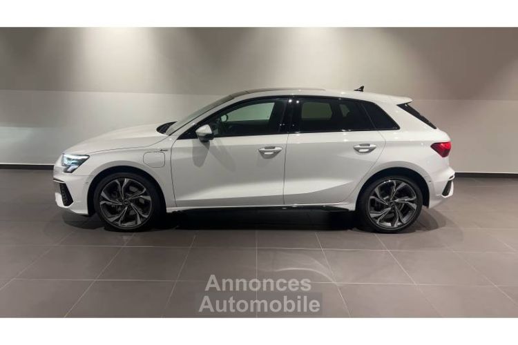 Audi A3 Sportback 40 TFSIe 204 S tronic 6 S line - <small></small> 42.993 € <small>TTC</small> - #4