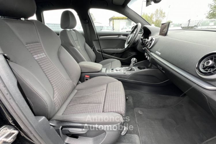 Audi A3 SportBack III 1.4 TFSI 204ch e-tron Design luxe S-Tronic6 GPS Caméra - <small></small> 19.990 € <small>TTC</small> - #12