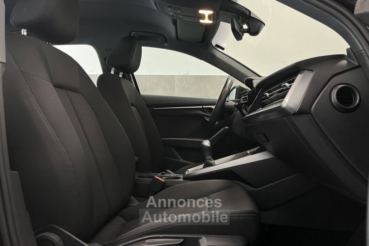 Audi A3 Sportback IV 30 TFSI 110ch Business line / À PARTIR DE 366,75 € * - <small></small> 25.990 € <small>TTC</small> - #16