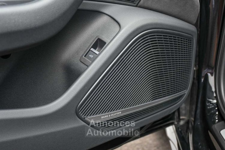 Audi A4 - COMPETITION - MASSAGE - B&O 3D - CAMERA - HONEYCOMB - LED - - <small></small> 34.990 € <small>TTC</small> - #12