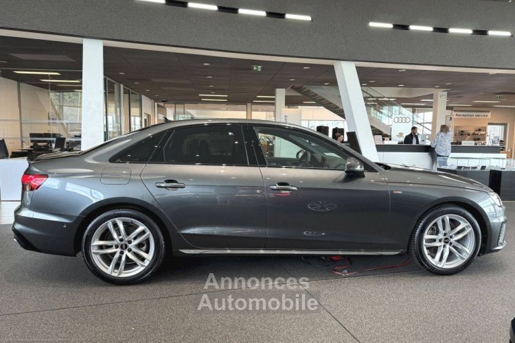 Audi A4 35 TFSI 150 S tronic 7 Competition - <small></small> 49.990 € <small>TTC</small> - #11