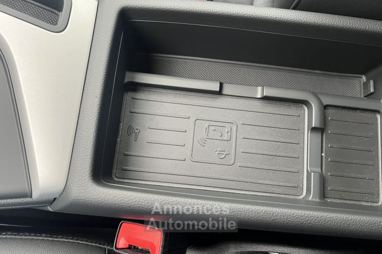 Audi A4 40 TFSI 204 S tronic 7 Quattro Design - <small></small> 31.990 € <small>TTC</small> - #18