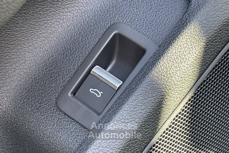 Audi A4 Avant 40 TDI 204 S tronic 7 S line - <small></small> 46.900 € <small>TTC</small> - #23