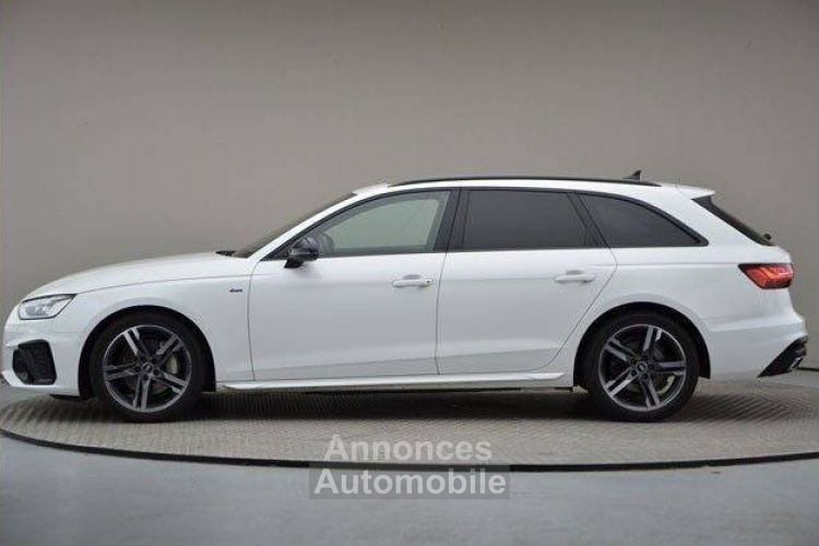 Audi A4 Avant S line 2.0l TDI/ATTELAGE/PANO - <small></small> 38.990 € <small>TTC</small> - #2