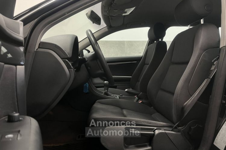 Audi A4 II (B6) 1.9 TDI 130 Pack - <small></small> 9.990 € <small>TTC</small> - #13