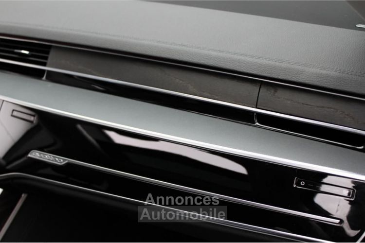 Audi A8 60 TFSIe 462Ch | LLD 990e-Mois MATRIX BANG OLUFSEN 360° ACC HUD TVA - <small></small> 63.900 € <small>TTC</small> - #17