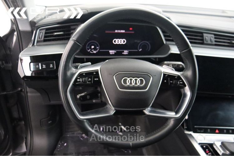 Audi e-tron 55 QUATTRO BUSINESS PLUS - LEDER LED HEAD UP DISPLAY 360° CAMERA - <small></small> 31.495 € <small>TTC</small> - #42