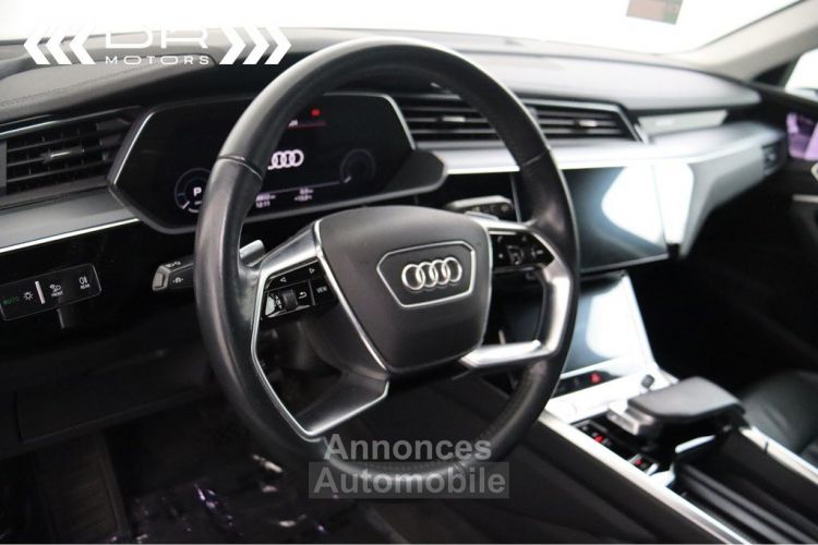 Audi e-tron 55 QUATTRO BUSINESS PLUS - LEDER LED HEAD UP DISPLAY 360° CAMERA SOH 88,8% - <small></small> 29.995 € <small>TTC</small> - #35