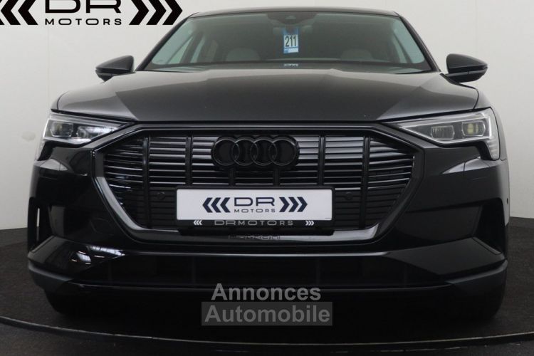 Audi e-tron 55 QUATTRO - LEDER LED NAVI TREKHAAK ALU 20" - <small></small> 34.995 € <small>TTC</small> - #8