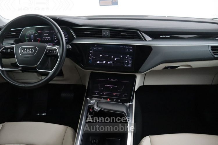 Audi e-tron 55 QUATTRO - LEDER LED NAVI TREKHAAK ALU 20" - <small></small> 34.995 € <small>TTC</small> - #16