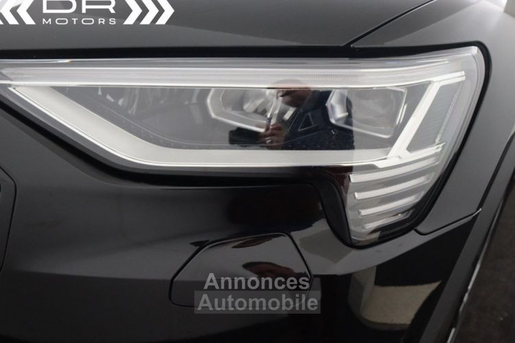 Audi e-tron 55 QUATTRO - LEDER LED NAVI TREKHAAK ALU 20" - <small></small> 34.995 € <small>TTC</small> - #47