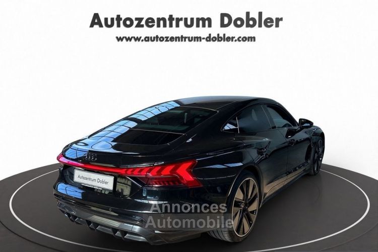 Audi e-tron GT e tron quattro B O Leder Matrix Head  - <small></small> 59.840 € <small>TTC</small> - #10