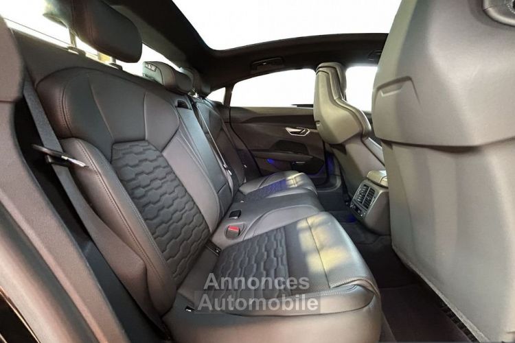 Audi e-tron GT e tron quattro B O Leder Matrix Head  - <small></small> 59.840 € <small>TTC</small> - #12