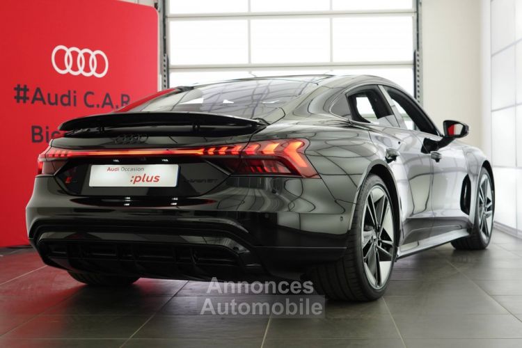 Audi e-tron GT RS 598 ch quattro S Extended - <small></small> 145.860 € <small>TTC</small> - #28