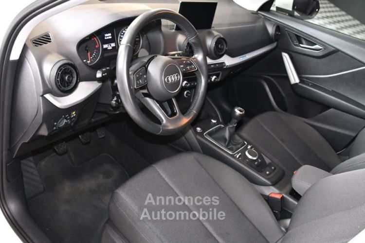 Audi Q2 Business Line 1.6 TDI 116 BVM GPS LED Pré Sense Keyless Régulateur Auto Hold JA 16 - <small></small> 17.990 € <small>TTC</small> - #12