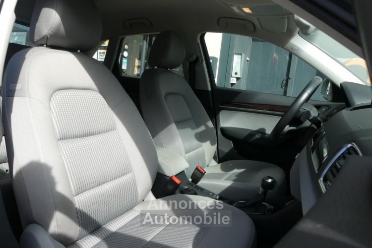 Audi Q3 1.4 COD TFSI 150 AMBIENTE S-TRONIC BVA - <small></small> 17.990 € <small>TTC</small> - #12