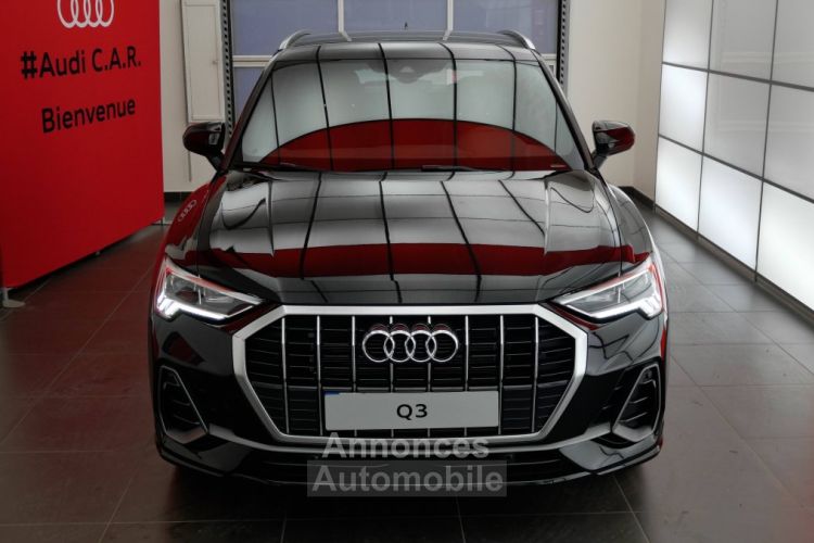 Audi Q3 35 TFSI 150 ch S tronic 7 S line - <small></small> 48.760 € <small>TTC</small> - #1