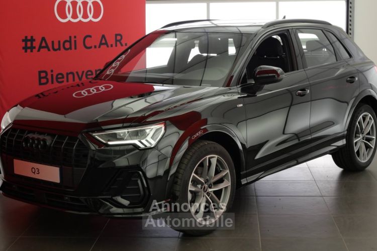 Audi Q3 35 TFSI 150 ch S tronic 7 S line - <small></small> 49.926 € <small>TTC</small> - #1