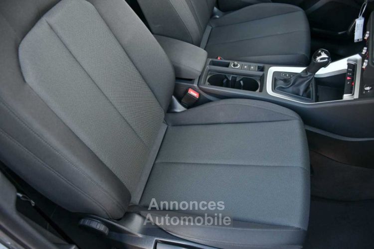 Audi Q3 35 TFSI - PDC - NAVI - TREKHAAK - VIRTUAL - LANE ASSIST - - <small></small> 25.990 € <small>TTC</small> - #16