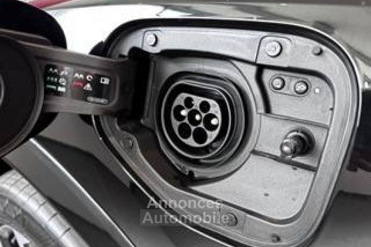 Audi Q3 45 TFSIe 245 ch S tronic 6 S line - <small></small> 63.796 € <small>TTC</small> - #16