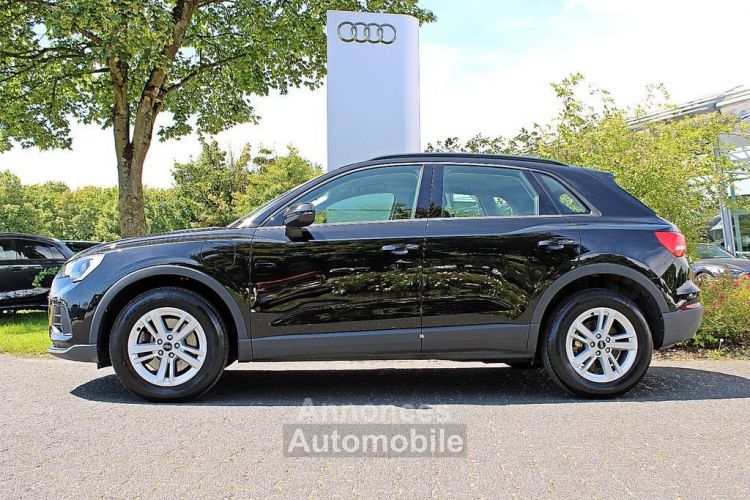 Audi Q3 45TFSIe S tronic APS NAVI SITZHZ  - <small></small> 26.840 € <small>TTC</small> - #4