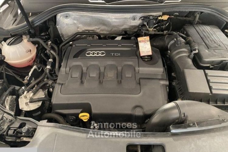 Audi Q3 Audi Q3 2.0 TDI 150Ch Sport Navi XENON Attelage / 24 - <small></small> 19.880 € <small>TTC</small> - #13