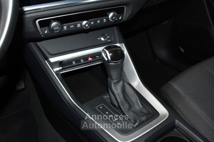 Audi Q3 Design 35 TDI 150 S-Tronic Virtual Limiteur Pré Sense Lane Angle Mort LED JA 18 - <small></small> 29.990 € <small>TTC</small> - #22