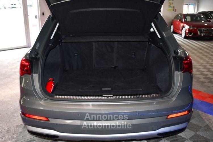 Audi Q3 Design Luxe 35 TDI 150 S-Tronic GPS Virtual ACC Hayon Attelage LED Pré Sense Lane Caméra JA 18 - <small></small> 29.990 € <small>TTC</small> - #23