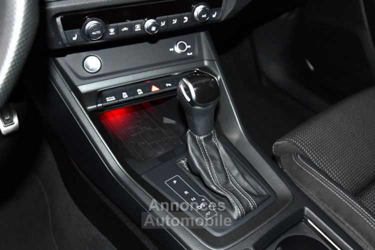 Audi Q3 S-Line 35 TFSI 150 S-Tronic GPS Virtual Car Play Lane Drive Hayon Keyless JA 19 - <small></small> 31.990 € <small>TTC</small> - #30