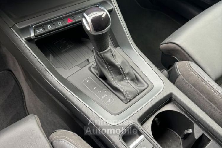 Audi Q3 Sportback 35 tdi 2.0 150 Stronic S-line Sline 03-2023 Org France 1er main Garantie constructeur 03-2026 14980kms Phares LED Crochet d'attelage chargeur inductio - <small></small> 42.880 € <small>TTC</small> - #8