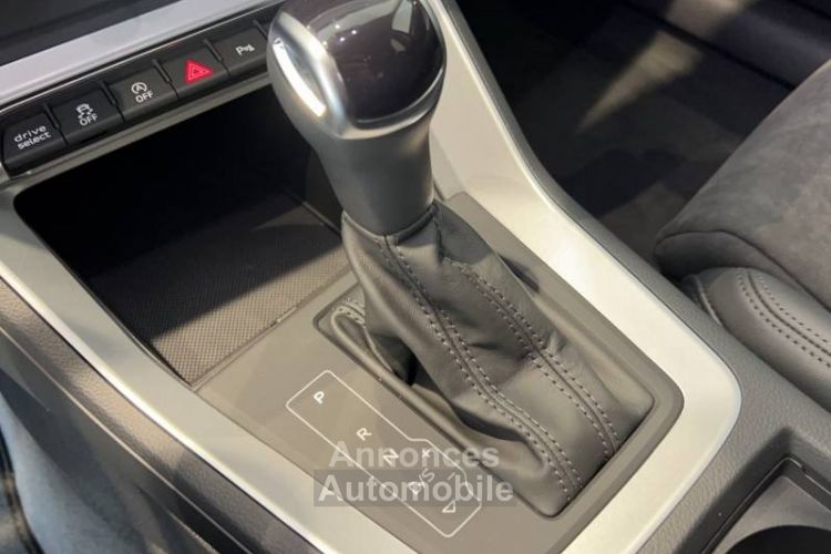 Audi Q3 VP 35 TDI 150 ch S tronic 7 Design Luxe - <small></small> 48.986 € <small>TTC</small> - #19