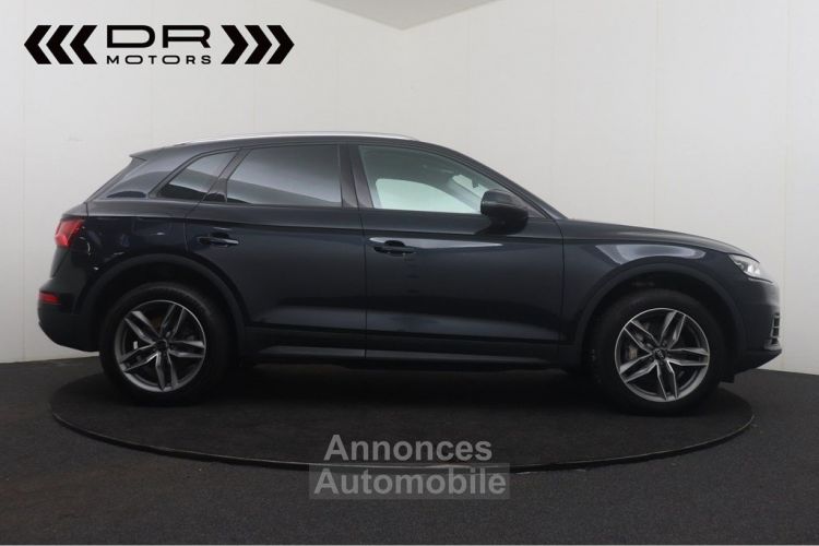 Audi Q5 50TFSIe Quattro S-TRONIC BUSINESS PLUS - LED LEDER VIRTUAL COCKPIT - <small></small> 32.995 € <small>TTC</small> - #4