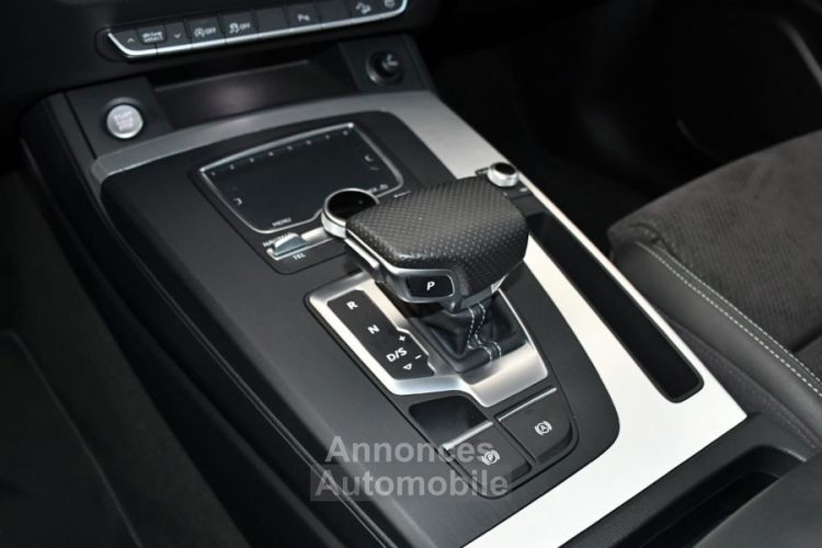 Audi Q5 S-Line 40 TDI 190 Quattro GPS Virtual Hayon Efficience Pré Sense Caméra Induction JA 19 - <small></small> 34.990 € <small>TTC</small> - #25