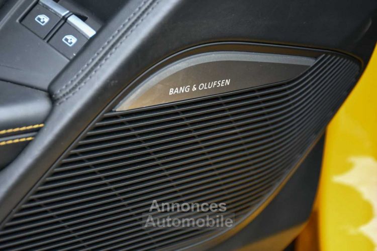 Audi R8 5.2i V10 SPYDER - CERAMIC BRAKES - SPORT EXHAUST - B&O - - <small></small> 142.450 € <small>TTC</small> - #23