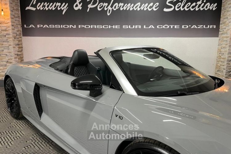 Audi R8 Spyder 5.2 V10 S-tronic RWS 1 OF 999 - 36000km - IMMAT FRANCE - GRIS NARDO - <small></small> 134.990 € <small>TTC</small> - #19