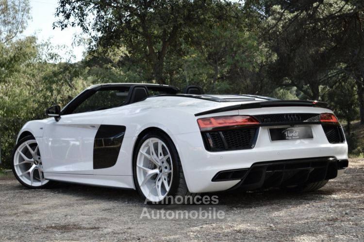 Audi R8 Spyder MAGNIFIQUE AUDI R8 SPYDER 5.2 FSI V10 PLUS 610ch S-TRONIC VALEUR NEUF + DE 245Ke B&O MAGNETIC RIDE CARBONE INT + EXT ECHAP. SPORT CARPLAY CAMERA LASER - <small></small> 139.990 € <small>TTC</small> - #20