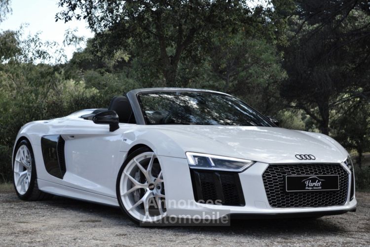 Audi R8 Spyder MAGNIFIQUE AUDI R8 SPYDER 5.2 FSI V10 PLUS 610ch S-TRONIC VALEUR NEUF + DE 245Ke B&O MAGNETIC RIDE CARBONE INT + EXT ECHAP. SPORT CARPLAY CAMERA LASER - <small></small> 139.990 € <small>TTC</small> - #1